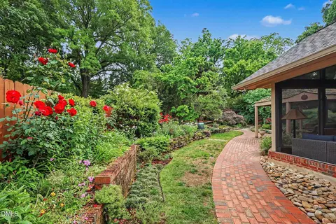 Exterior - 2711 Everett Ave, Raleigh, NC 27607 photo 51 of 59