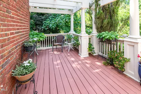 Exterior - 2711 Everett Ave, Raleigh, NC 27607 photo 49 of 59