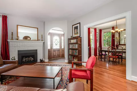 Entry Way - 2711 Everett Ave, Raleigh, NC 27607 photo 2 of 5