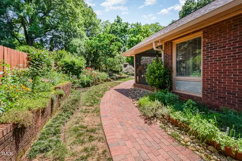 Exterior - 2711 Everett Ave, Raleigh, NC 27607 photo 18 of 59