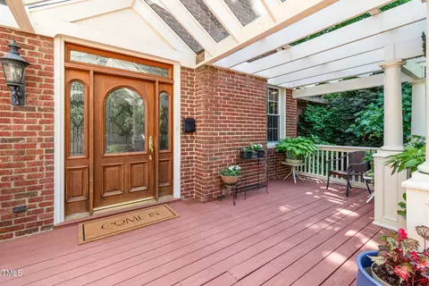 Exterior - 2711 Everett Ave, Raleigh, NC 27607 photo 8 of 59