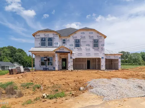 363 Barrow Mdws Dr, Zebulon, NC 27597