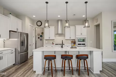 1173 Hodgson Ln, Fuquay Varina, NC 27526