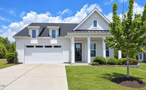 1173 Hodgson Ln, Fuquay Varina, NC 27526
