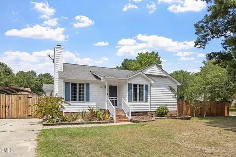 761 E Cardinal Dr, Fuquay Varina, NC 27526