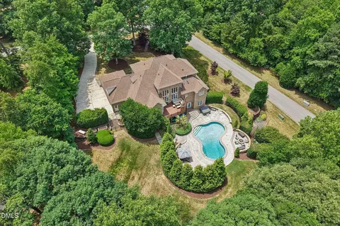 10912 Fitzwilliam St, Raleigh, NC 27614