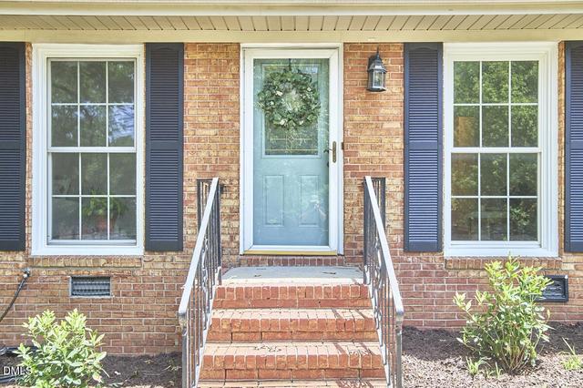 2709 Evers Dr, Raleigh, NC 27610
