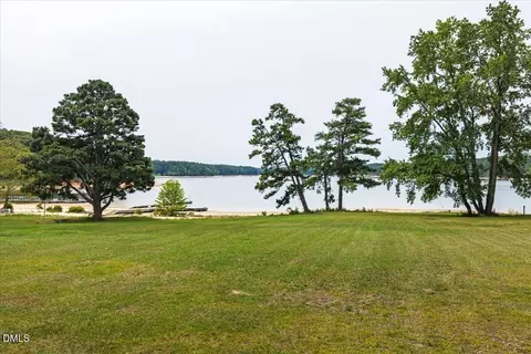 142 Appletree Ln, Manson, NC 27553