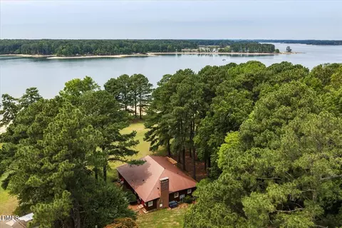 142 Appletree Ln, Manson, NC 27553