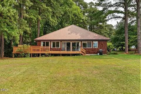 142 Appletree Ln, Manson, NC 27553
