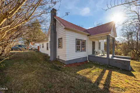 801 Whitsett Ave, Gibsonville, NC 27249