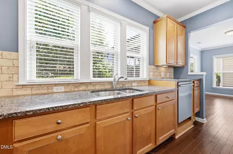 Kitchen - 103 Chambers Field Ct, Durham, NC 27703 photo 6 of 8