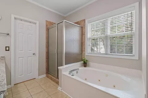 Bath - 218 Landreth Ct, Durham, NC 27713 photo 2 of 6