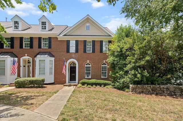 4900 Linksland Dr, Holly Springs, NC 27540