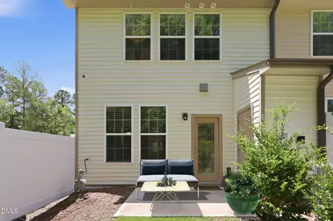 Exterior - 1511 Scholar Dr, Durham, NC 27703 photo 2 of 6