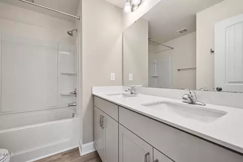 Bath - 1511 Scholar Dr, Durham, NC 27703 photo 4 of 6