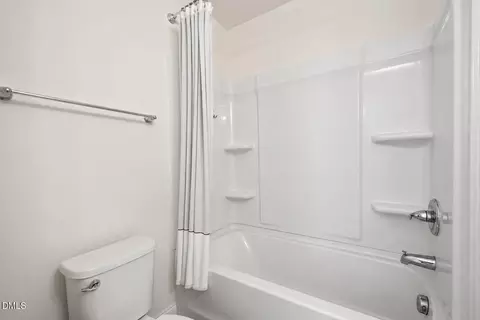 Bath - 1511 Scholar Dr, Durham, NC 27703 photo 5 of 6