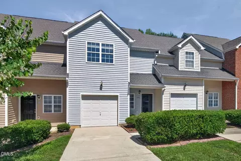 295 Plaza Dr #D, Chapel Hill, NC 27517
