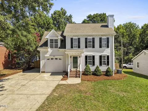 209 James St, Apex, NC 27502