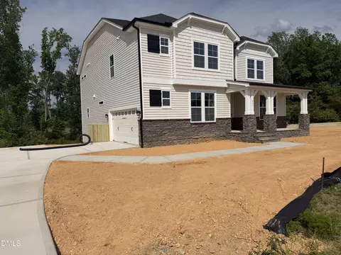 426 Sweetfern Ln, Zebulon, NC 27597