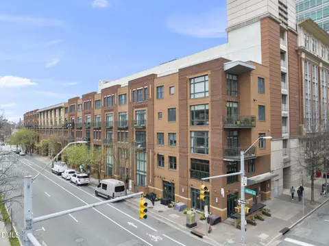 444 S Blount St #325, Raleigh, NC 27601