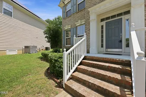 Exterior - 5 Bobcat Ct, Durham, NC 27713 photo 5 of 16