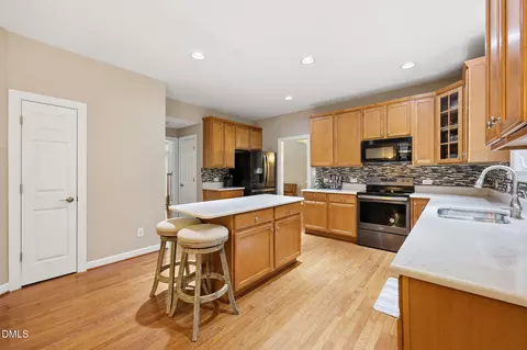 Kitchen - 5 Bobcat Ct, Durham, NC 27713 photo 5 of 5