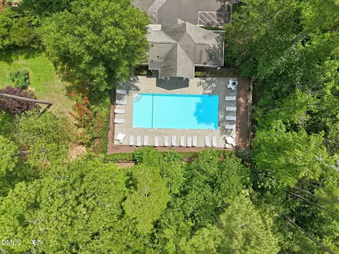 Exterior - 5 Bobcat Ct, Durham, NC 27713 photo 14 of 16