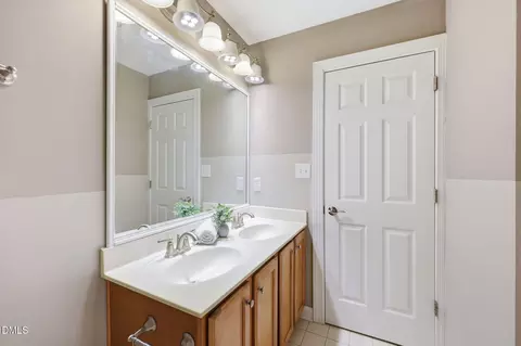 Bath - 5 Bobcat Ct, Durham, NC 27713 photo 1 of 4