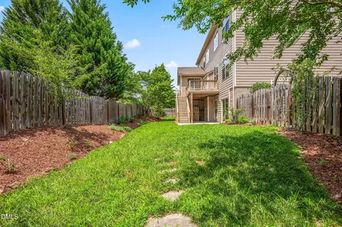 Exterior - 6 Colbury Ct, Durham, NC 27713 photo 5 of 9