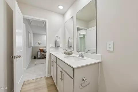 Bath - 1417 Hatteras Rd, Durham, NC 27703 photo 2 of 3