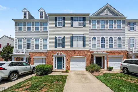 703 Sutter Gate Ln, Morrisville, NC 27560