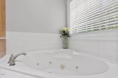 Bath - 8709 Ormand Way, Wake Forest, NC 27587 photo 2 of 5
