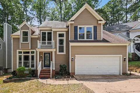 311 Durington Pl, Cary, NC 27518