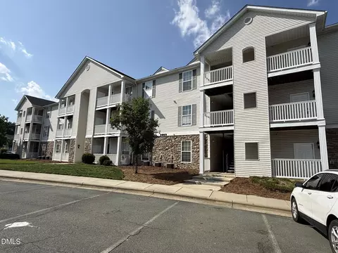 3009 Winston Dr #96, Burlington, NC 27215