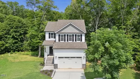 60 Greenfield Ln, Clayton, NC 27527