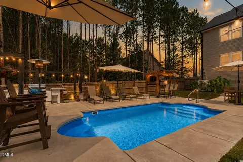 359 Badger Pass Dr, Clayton, NC 27527
