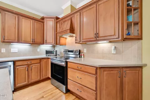 Kitchen - 65 Powell Dr, Smithfield, NC 27577 photo 4 of 6