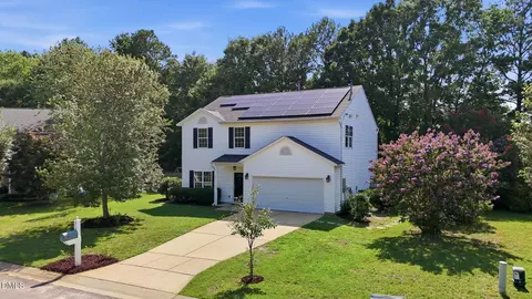 212 Mizelle Meadow Ct, Holly Springs, NC 27540