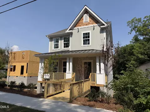 Exterior - 1122 Berkeley St, Durham, NC 27705 photo 2 of 6