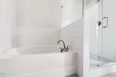 Bath - 1122 Berkeley St, Durham, NC 27705 photo 5 of 8