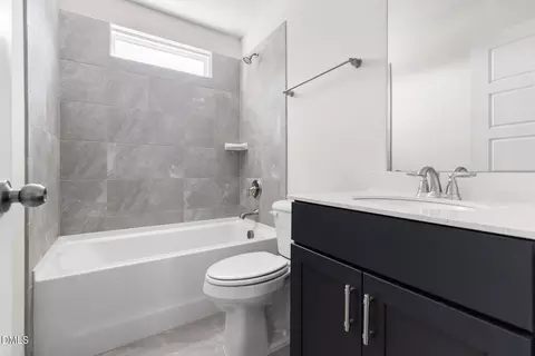 Bath - 1122 Berkeley St, Durham, NC 27705 photo 7 of 8