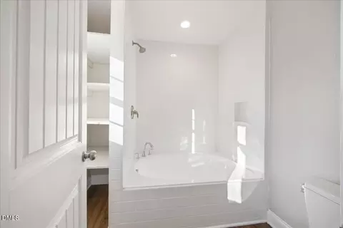 Bath - 2115 Glendale Ave, Durham, NC 27704 photo 4 of 4