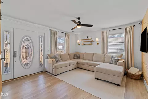 Entry Way - 426 Walton St, Durham, NC 27703 photo 2 of 4