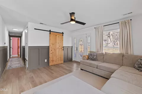 Entry Way - 426 Walton St, Durham, NC 27703 photo 3 of 4