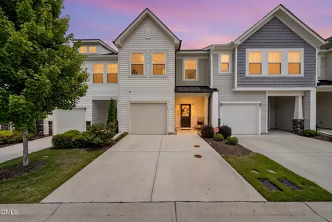 39 Hanging Moss Trl, Clayton, NC 27527