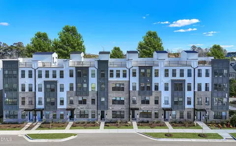 1400 Granholm Rd #306, Cary, NC 27519