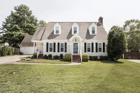 3913 Hampton Dr, Rocky Mount, NC 27803