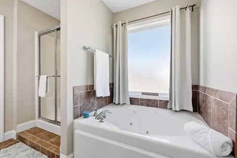 Bath - 77 Summerseat Way, Bunnlevel, NC 28323 photo 2 of 4