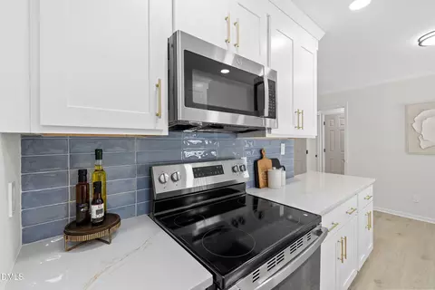 Kitchen - 1310 Bramble Dr, Durham, NC 27712 photo 2 of 5